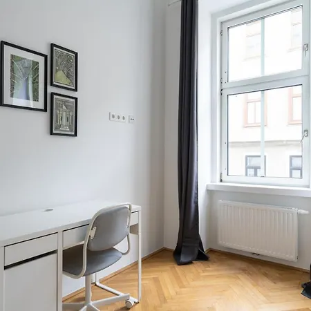 Two Bedroom * Vienna