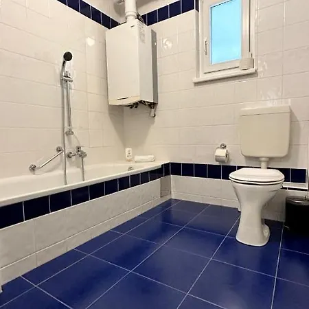 Modern Flat Incl Parking, Near Metro U1 Appartement Vienne