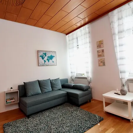 Redyard Modern Apartment *