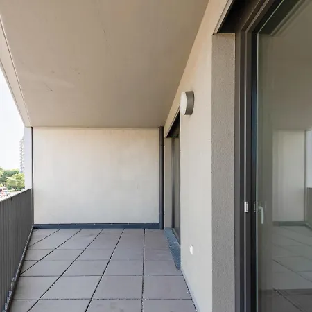 Apartment Contactless Self-check-in - 1br Apartment, Near Airport,15 Min To Center