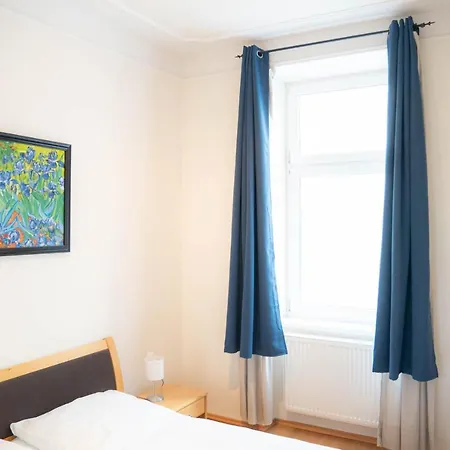 Apartment Bright - Colorful - Near Centrum - Restify 6&7 *