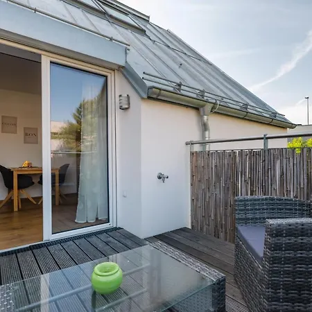 Gruene Ruhelage, 20 Minuten Ins Zentrum Und Parkgarage Vienna
