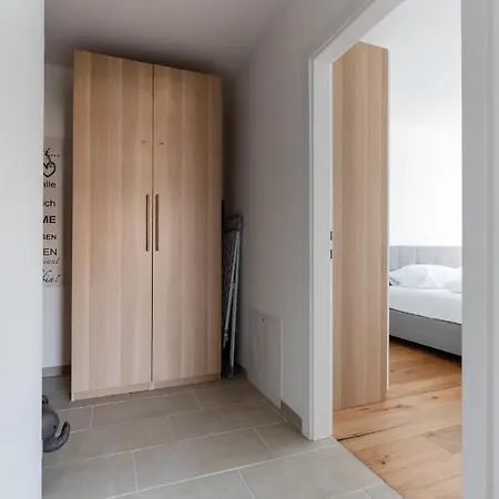 Gruene Ruhelage, 20 Minuten Ins Zentrum Und Parkgarage Apartment Vienna