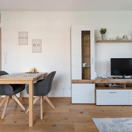 Gruene Ruhelage, 20 Minuten Ins Zentrum Und Parkgarage