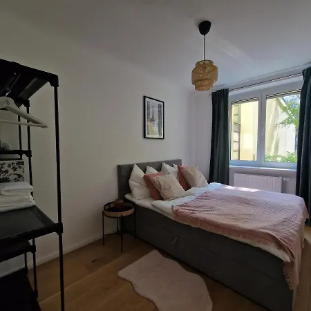 Feelhome-donau-6 Gaeste-wifi-smart Tv