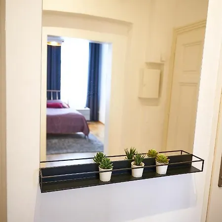 Fancy For 5 With Self-check-in At Spittelberg Apartment Vienna