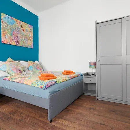New Shalalaliving Spacious For Family & Friends Apartment *