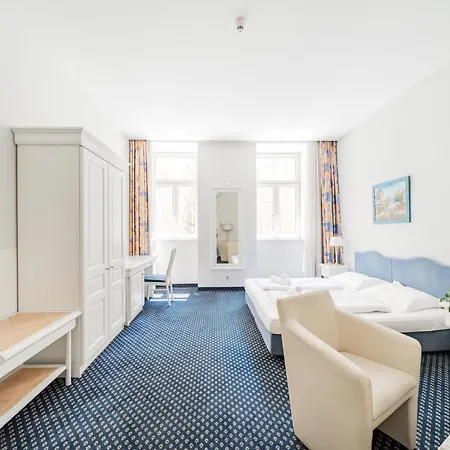 Hotel Self-check-in Adlon 3*