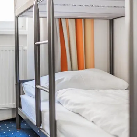 Hotel Self-check-in Adlon 3*