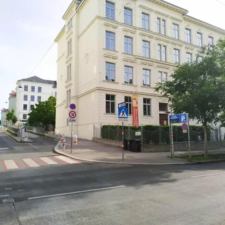 Cozy In Ottakring *