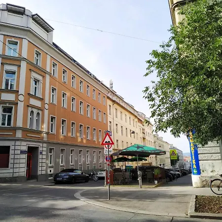 Homestay Cozy In Ottakring