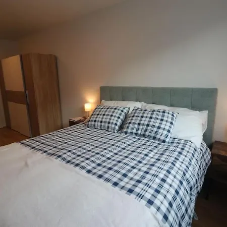 Apartment Ich Teile Mein Zuhause, *