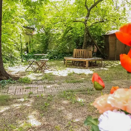 Economic 2sb In Lively Area Apartment Vienna