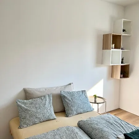 Apartment Danube Penthouse 3 Bed 90 M2 With Balcony