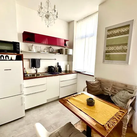 Apartment Cozy City Close To Metro - Self Check-in *