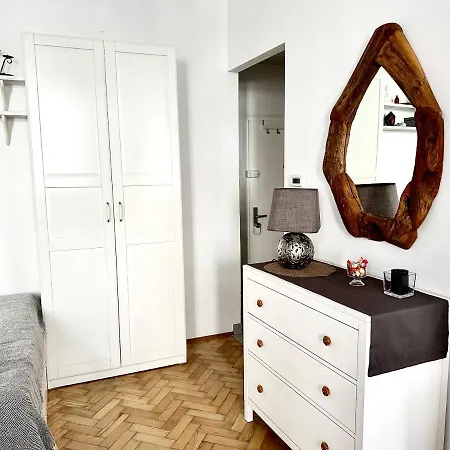 Cozy City Close To Metro - Self Check-in Wien