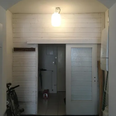 Geraumige, Funktionale, Schlichtere, Preiswerte *