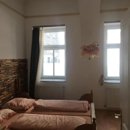 Geraumige, Funktionale, Schlichtere, Preiswerte * Vienna