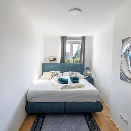 Central-new ; Marvelous Views Apartment *