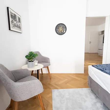 Apartment Central-new ; Marvelous Views Vienna