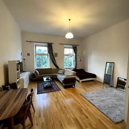 Cityzen Haven: Airbnb Delight Apartmán Vídeň