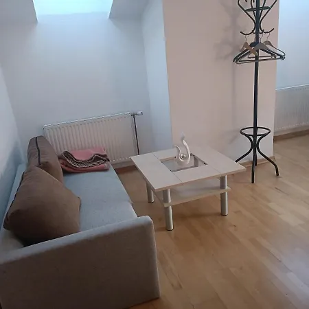 Sunny In Sunny House In A Quiet Location * וינה