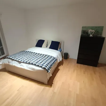 Sunny In Sunny House In A Quiet Location בית אירוח *