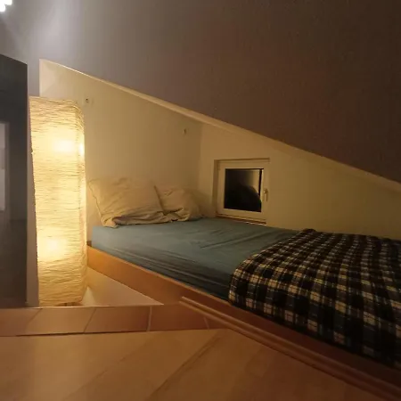 Sunny In Sunny House In A Quiet Location וינה