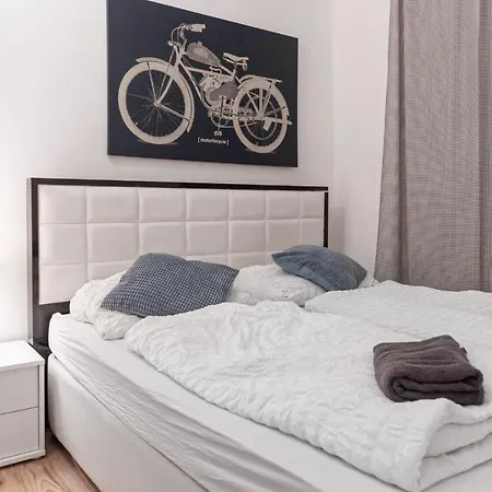 Affordable 2br Apt- Connected To The Whole * Vienna