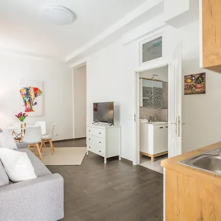 Apartment Cozy Heaven In The Lovely 2nd District Of *