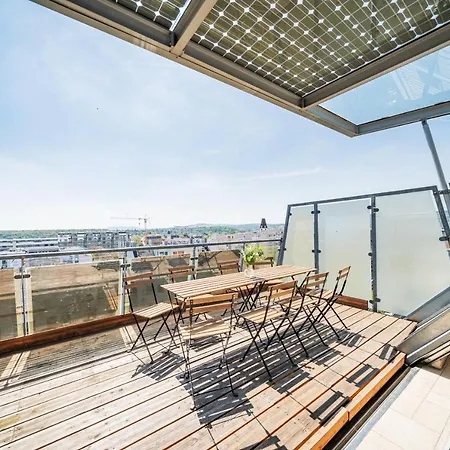 Apartment Next To Schoenbrunn - Free Parking !!! *