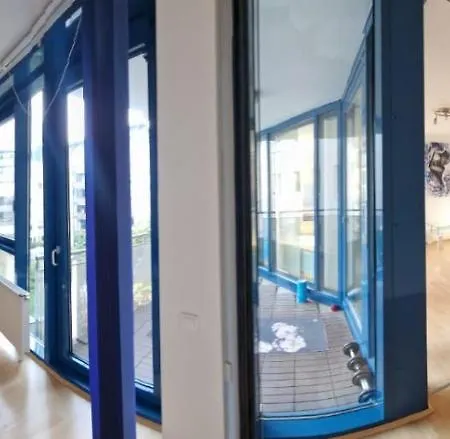 Dancelandliving 1220 Apartment