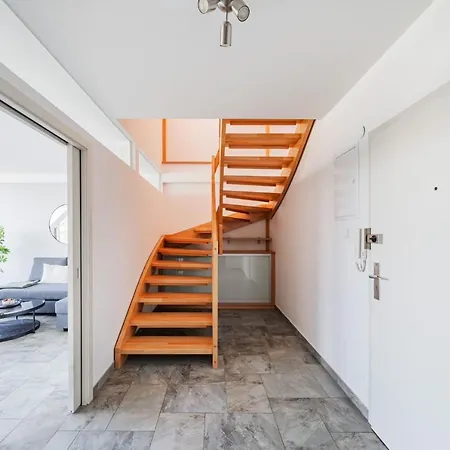 Apartmán Next To Schoenbrunn - Free Parking !!! *