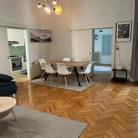 Stylish Apt Near Urania 1br Apartment *