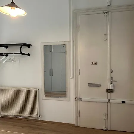 Stylish Apt Near Urania 1br Apartment *