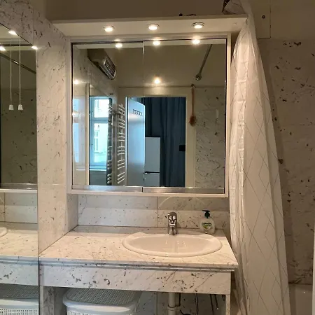 Stylish Apt Near Urania 1br *