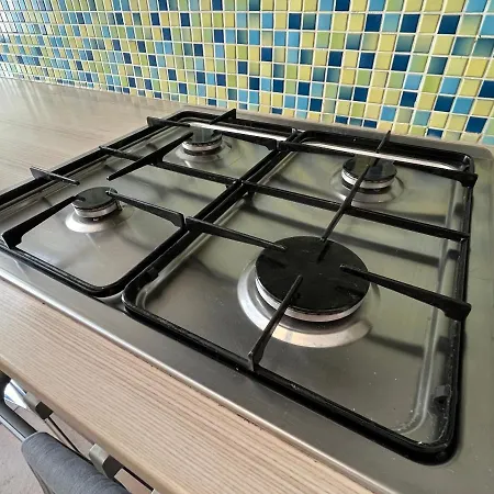 Apartment Stylish Apt Near Urania 1br *