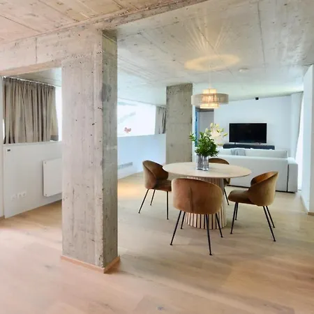 Apartment High End Attic Flat In The City Centre