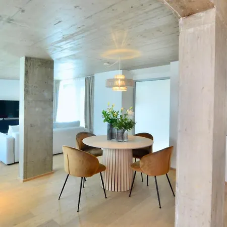 Apartment High End Attic Flat In The City Centre *