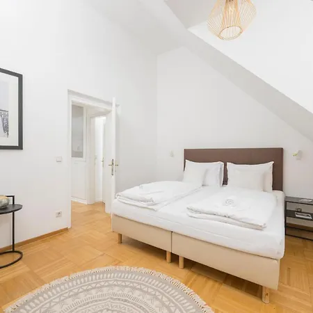 Apartment Terrace Lounge Ober St Veit Vienna