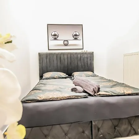 Apartment Xx Family In Praterstern Area Dw3 *