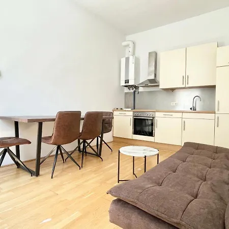 Apartment Cosy At Famous Kutschkermarkt Vienna