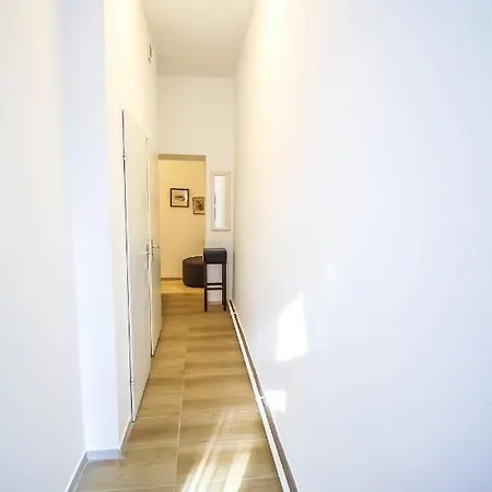 Aparthotel Private In Shared Pr3 Vienna