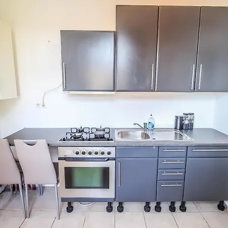 Luxurious South Of Lv8 Apartment Vienna