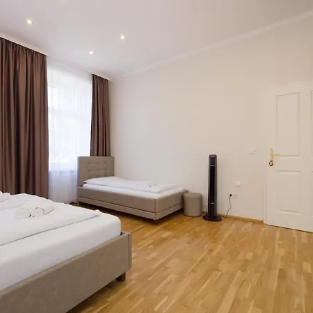Deluxe Pasetti Vienna