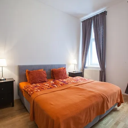 Apartment Theresiengasse Apartment *