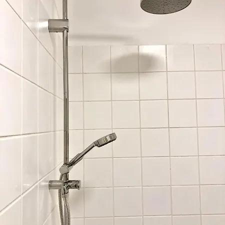 Apartment For 2 In Margareten *