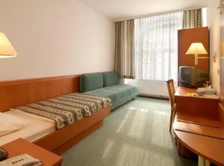 Schani Salon Hotel