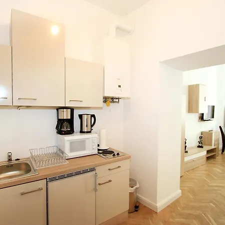 Aurellia * Vienna