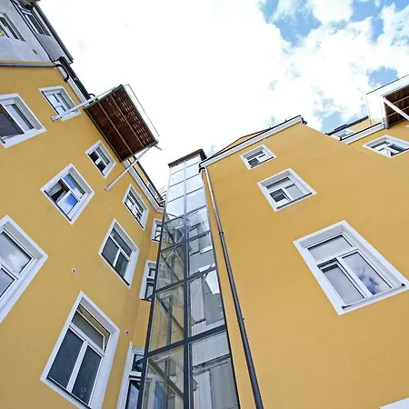 Aurellia * Vienna